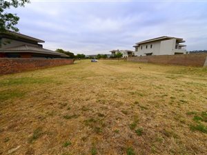 828 m² Land available in Lombardy Estate