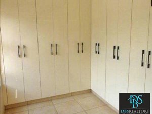 5 Bedroom Cluster in Glenhazel