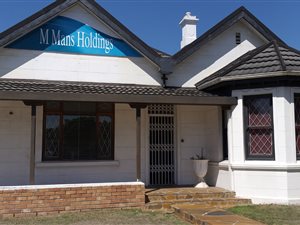 350 m² Office Space in Mill Park