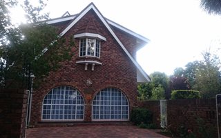 6 Bedroom House in Kanoniers Park