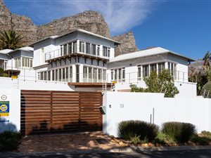 4 Bed House in Bakoven