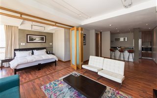 1 Bedroom Apartment in Foreshore