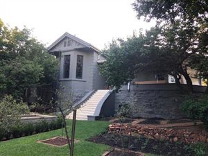 3 Bed House in Kensington