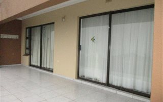 2 Bedroom Apartment in Palm Beach
