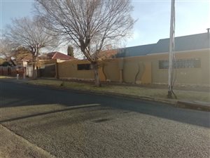 3 Bed House in Kenilworth