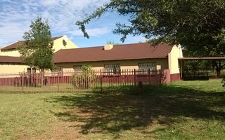 1 ha Farm in Leeuwfontein