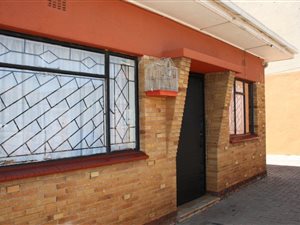 7 Bedroom House in Newclare