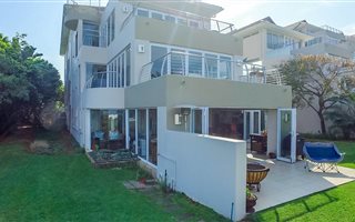 4 Bedroom Apartment in Simbithi Estate