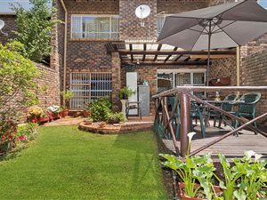 3 Bed Townhouse in Monument Park