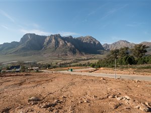 523 m² Land available in Pniel