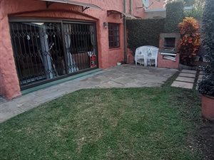 3 Bed Duplex in Padfield Park