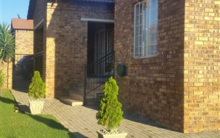 3 Bedroom Townhouse in Amberfield
