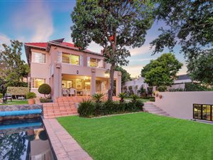 4 Bed House in Parkwood