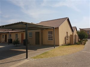 3 Bed Townhouse in Albertsdal