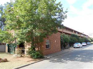 2 Bed Apartment in Vanderbijlpark Central