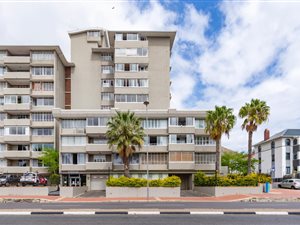 2 Bed Apartment in Green Point