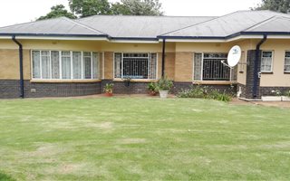 2.6 ha Farm in Hillside AH