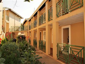 2 Bed Apartment in Weltevreden Park
