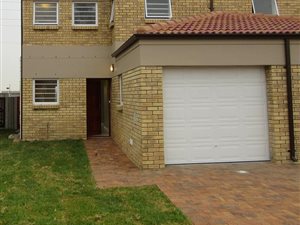 3 Bed Duplex in Protea Heights