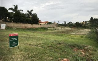 1920 m² Land available in Rangeview
