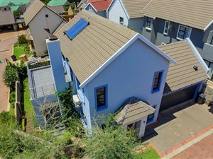 3 Bed House in Candlewoods Estate