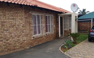 3 Bedroom House in Glen Marais