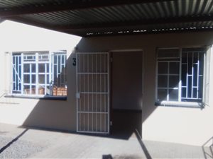 2 ha Farm in Miravaal