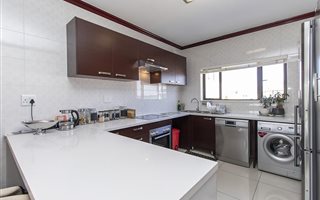 3 Bedroom Apartment in Summerset