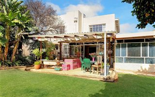 4 Bedroom House in Bramley