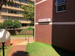 2 Bed Apartment in Wonderboom South
