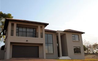 5 Bedroom House in Granite Hill