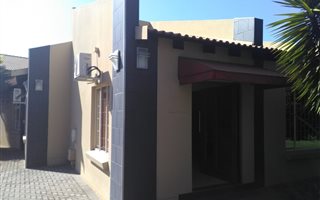 180 m² Office Space in Wierda Park