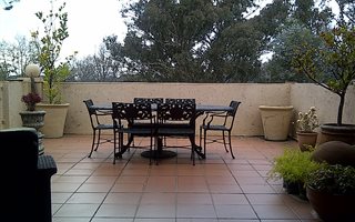 2 Bedroom Apartment in Melrose Estate