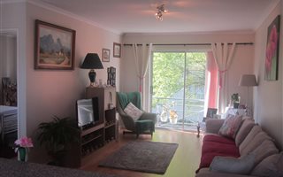 2 Bedroom Apartment in Vredekloof