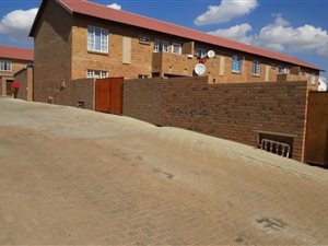 2 Bed Townhouse in Middelburg Central