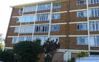2 Bedroom Apartment in Amanzimtoti