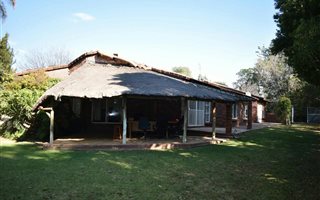 5 Bedroom House in Sundowner