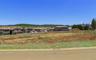 658 m² Land available in Aspen Hills