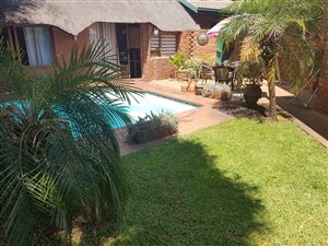 4 Bed House in Pierre van Ryneveld
