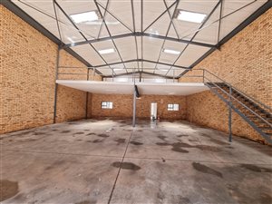 455 m² Industrial space in Ormonde