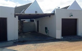 2 Bedroom House in Jacobsbaai