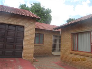 3 Bed House in Flora Park