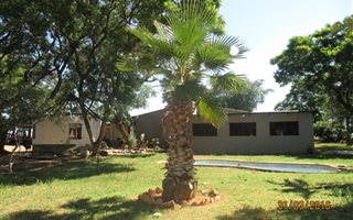 21.4 ha Farm in Hammanskraal