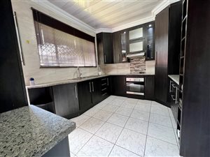 3 Bed House in Ncandu Park