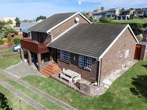 4 Bed House in Glen Navar