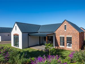 3 Bed House in St Johns Village