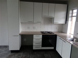Bachelor apartment in Hillcrest