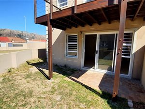 3 Bed Townhouse in Whispering Pines