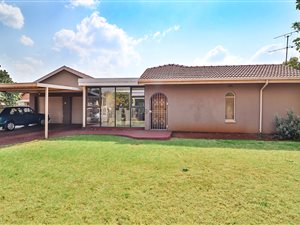 3 Bed House in Rosedene