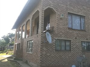 9 Bed House in Verulam